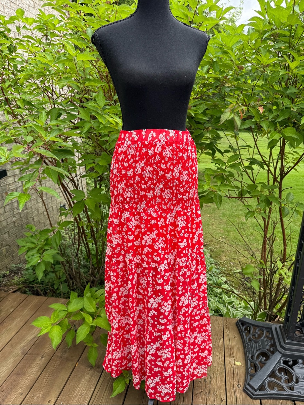 Code x mode brand red Floral Maxi Skirt - Women size XS new with tag